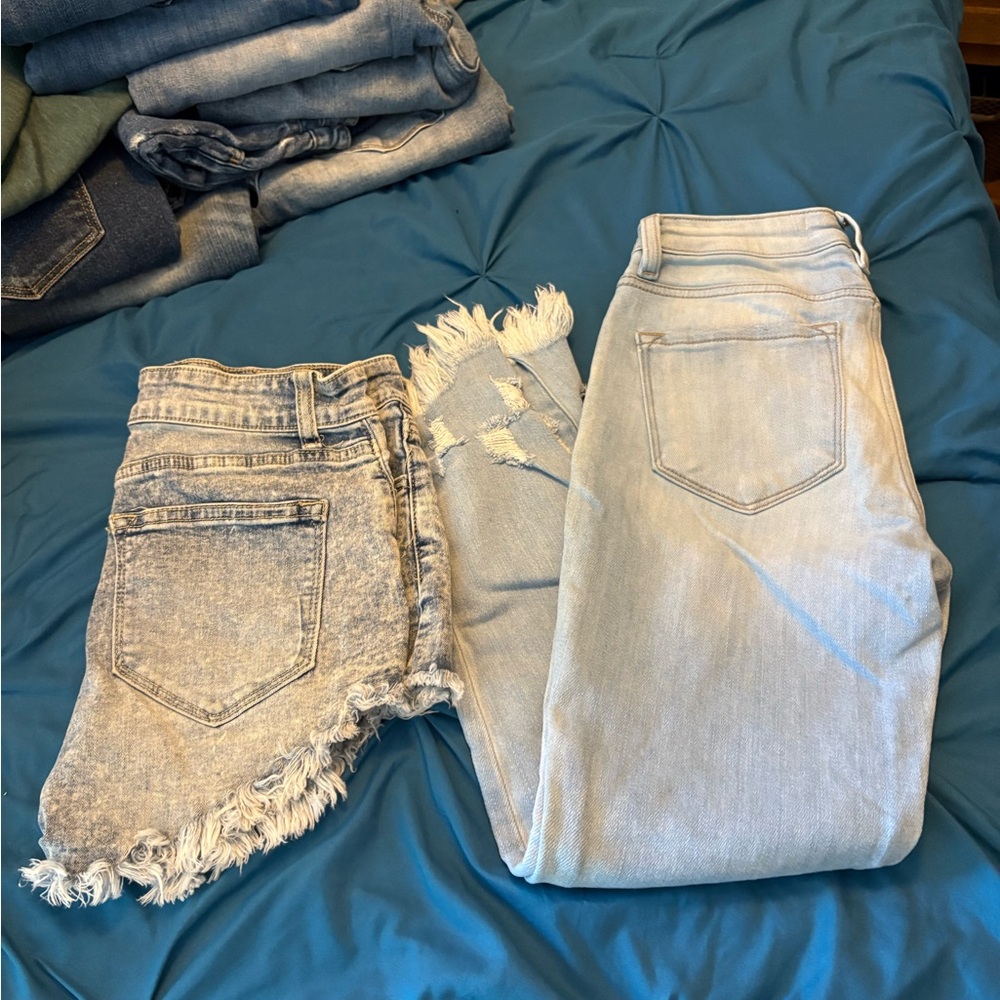 KanCan Light Blue Frayed Hem Cropped Jeans